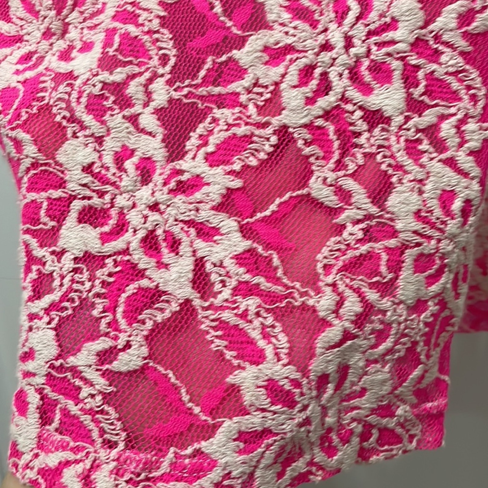 Pippa & Julie 6 Hot Bright Pink Nude Lace Short Sleeve A Line Dress W/Flower Euc — image 5 of 8